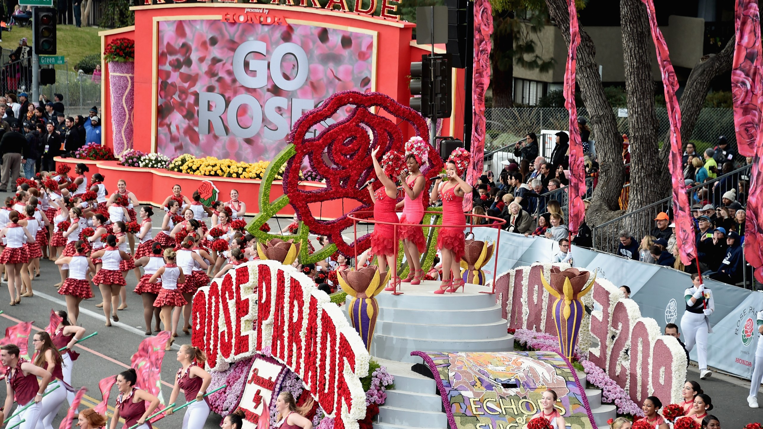 Performers open the 128th Tournament of Roses Parade Presented by Honda on Jan. 2, 2017, in Pasadena, California. (Credit: Alberto E. Rodriguez/Getty Images)