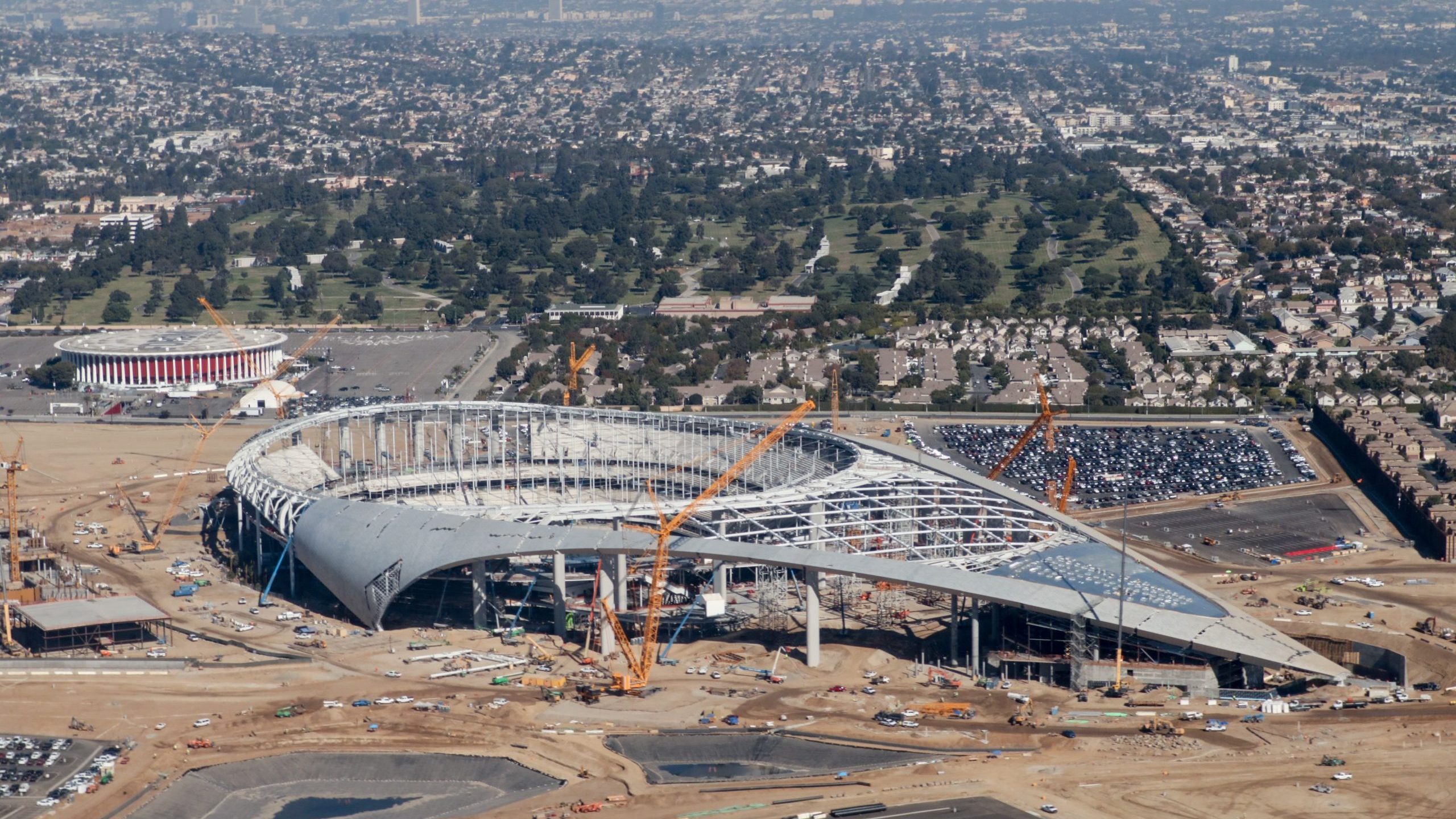 Construction at the SoFi Stadium in Inglewood, the future home of the Rams and Chargers, is seen in an aerial view on Oct. 23, 2019. (Daniel Slim / AFP / Getty Images)