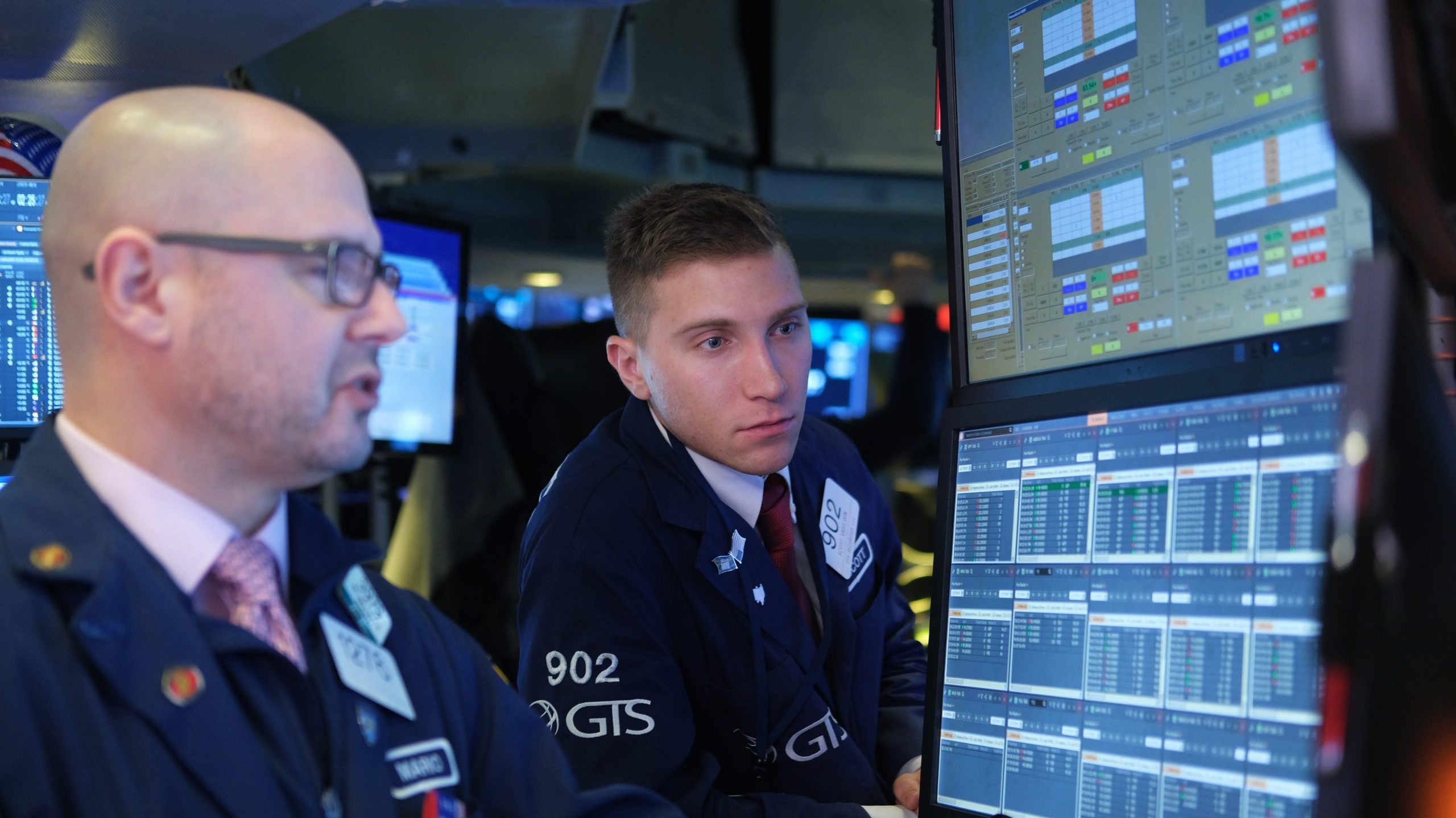 Traders work on the floor of the New York Stock Exchange on Jan. 27, 2020 in New York City. (Credit: Spencer Platt/Getty Images)