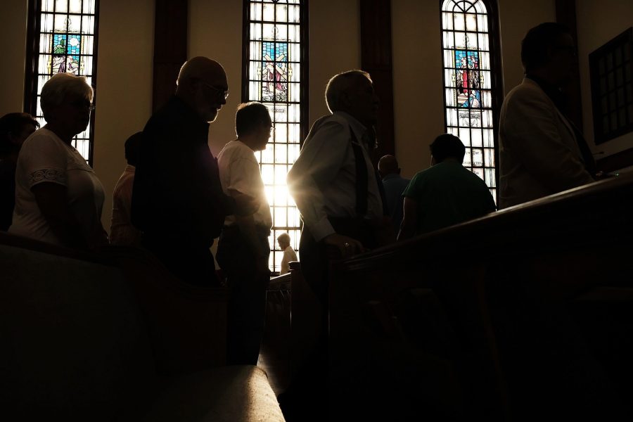 Churchgoers are seen in this undated file photo. (Credit: Spencer Platt/Getty Images)