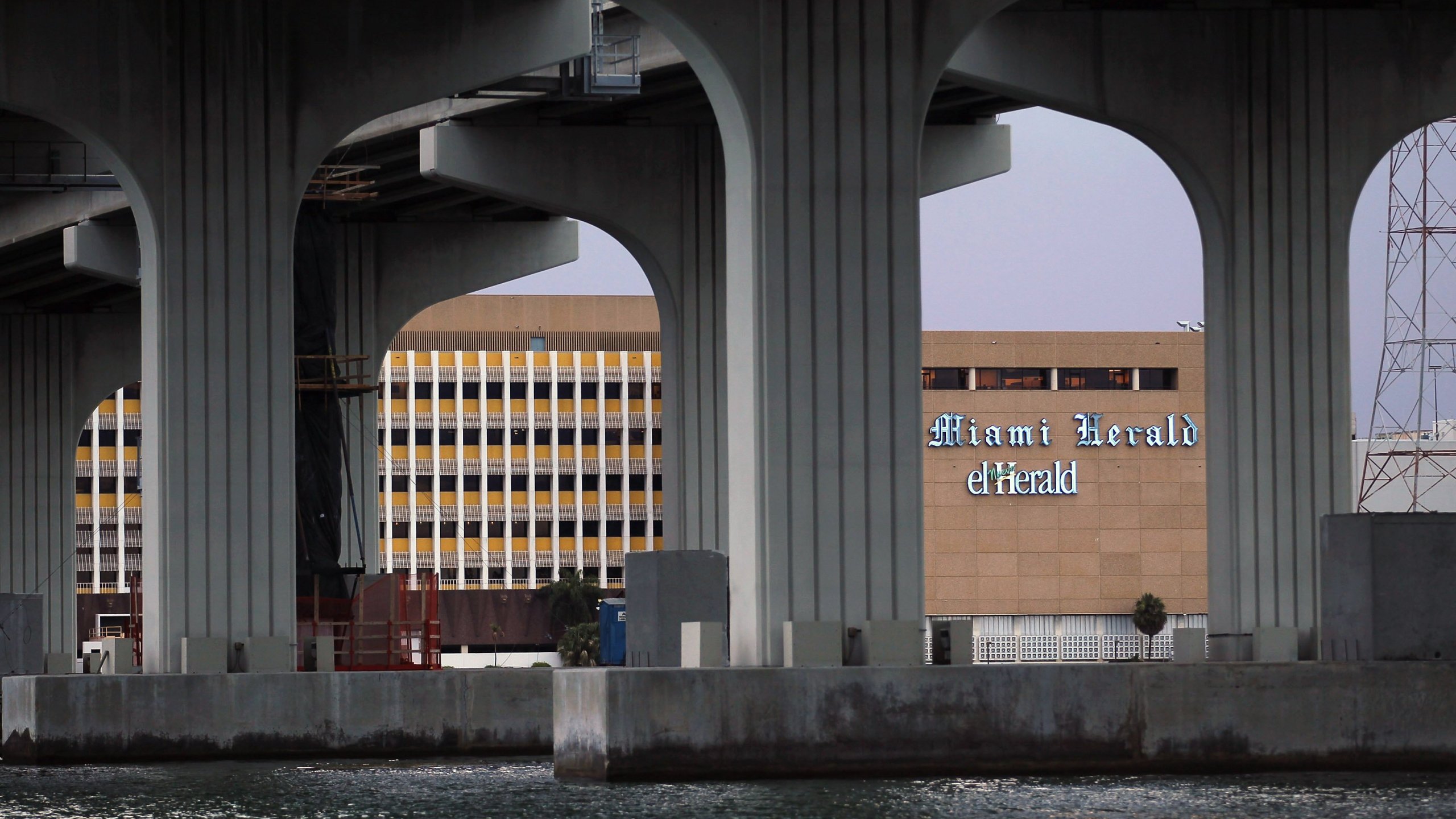 The Miami Herald building owned by newspaper publisher McClatchy Co. is seen on July 13, 2011. (Credit: Joe Raedle / Getty Images)