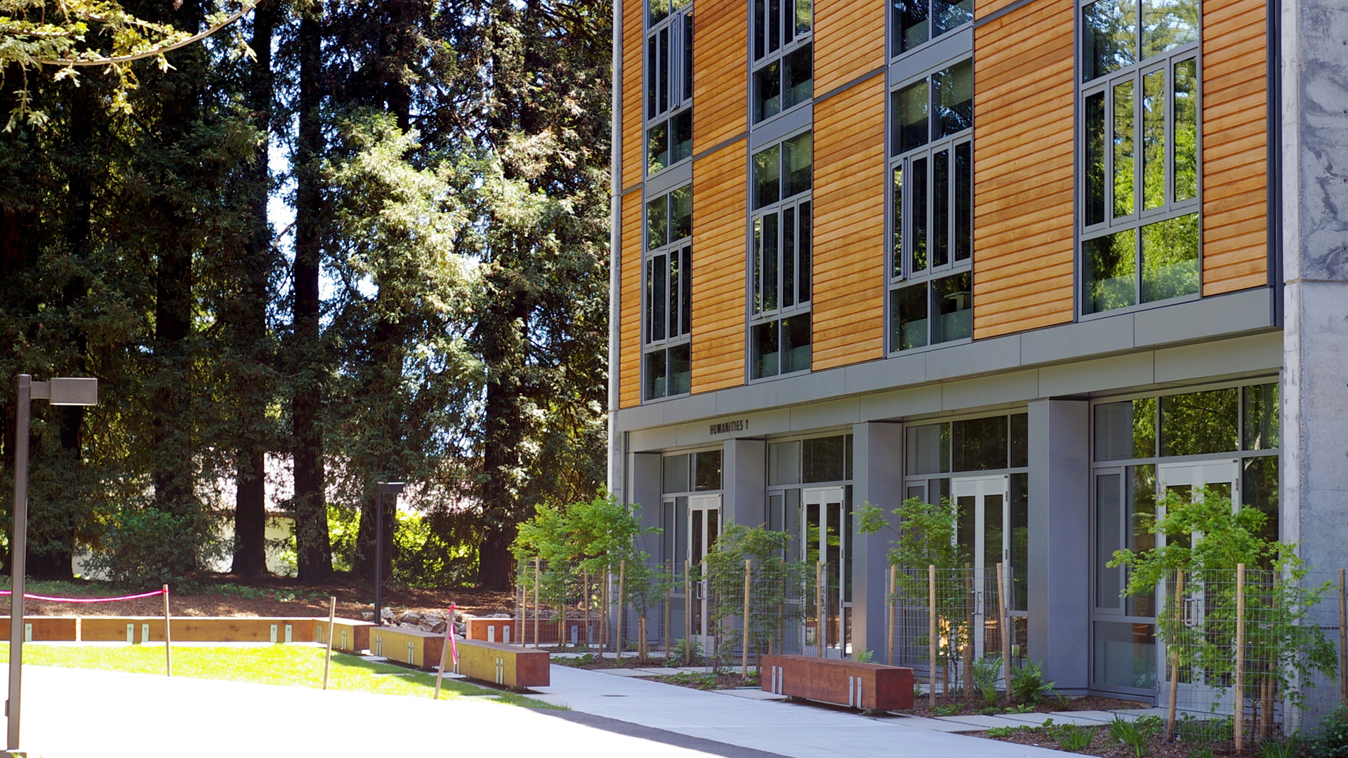 A humanities building on the UC Santa Cruz campus is seen in April 2007. (Credit: Casey Marshall / Wikimedia Commons)