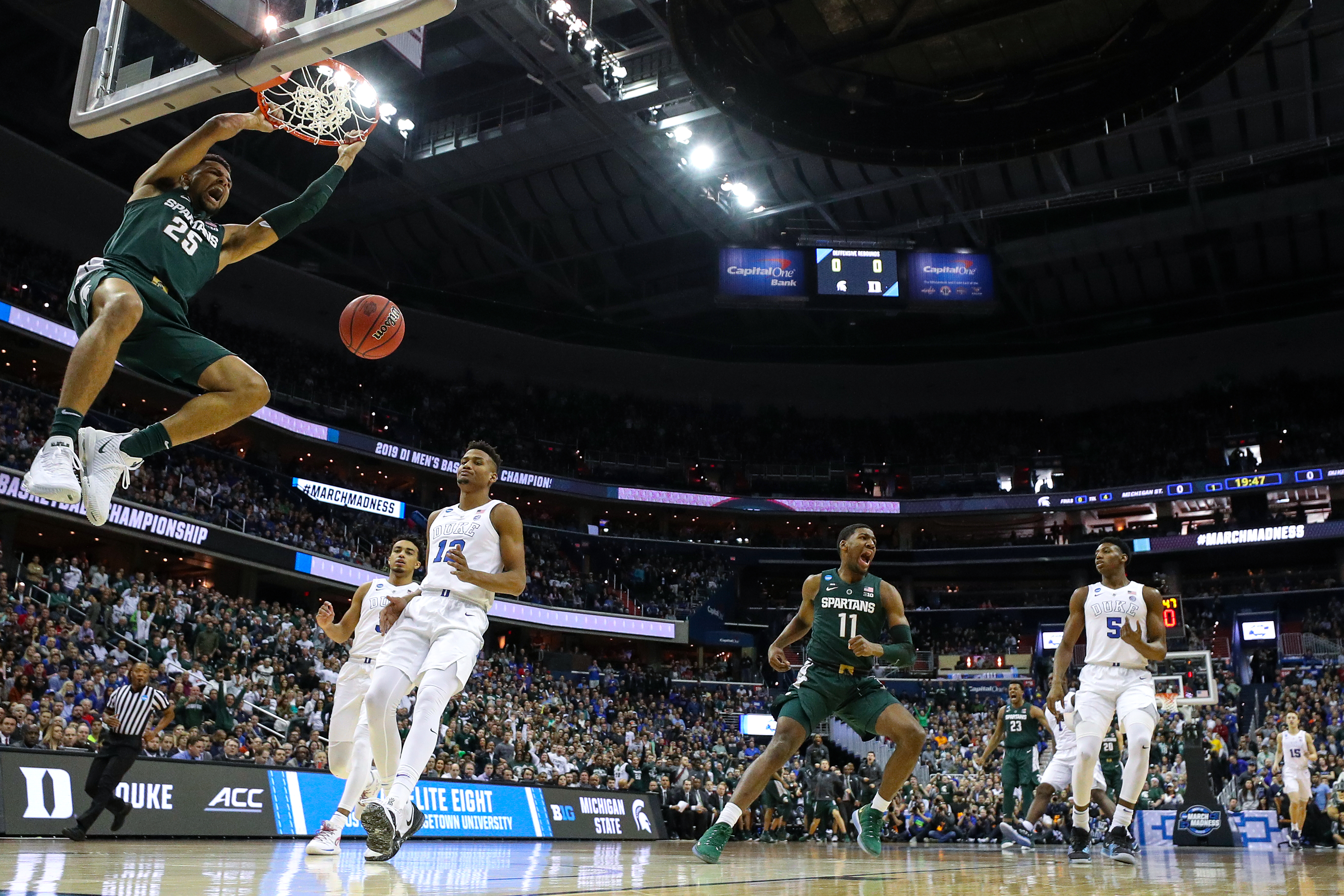 Kenny Goins #25 of the Michigan State Spartans dunks the ball against the Duke Blue Devils during the first half in the East Regional game of the 2019 NCAA Men's Basketball Tournament at Capital One Arena on March 31, 2019 in Washington, D.C. (Patrick Smith/Getty Images)