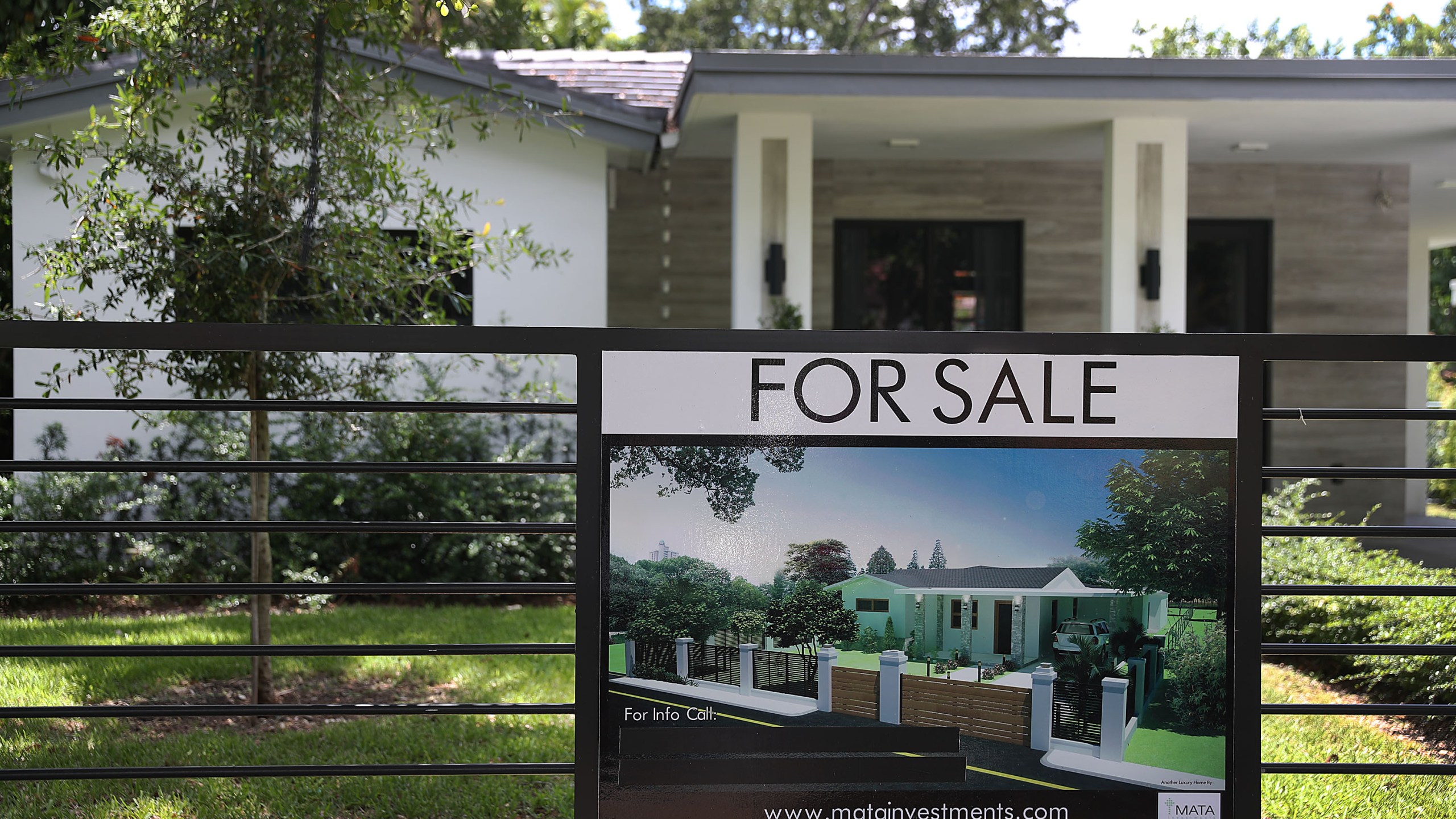 A 'for sale' sign is seen in front of a home on May 30, 2019, in Miami, Fla. (Joe Raedle/Getty Images)