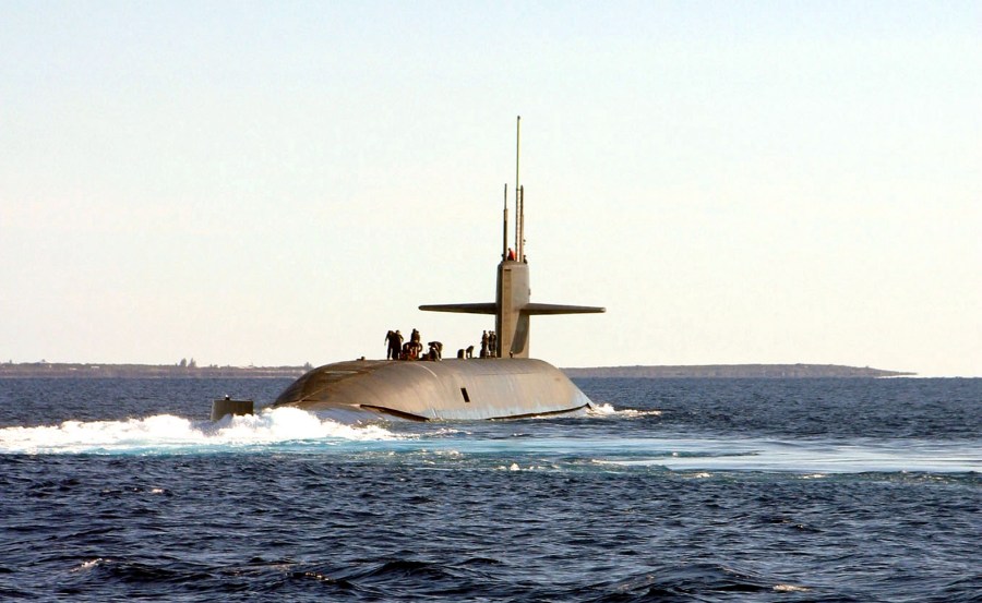 The USS Florida sails on Jan. 22, 2003, off the coast of the Bahamas. (David Nagle/U.S. Navy/Getty Images)