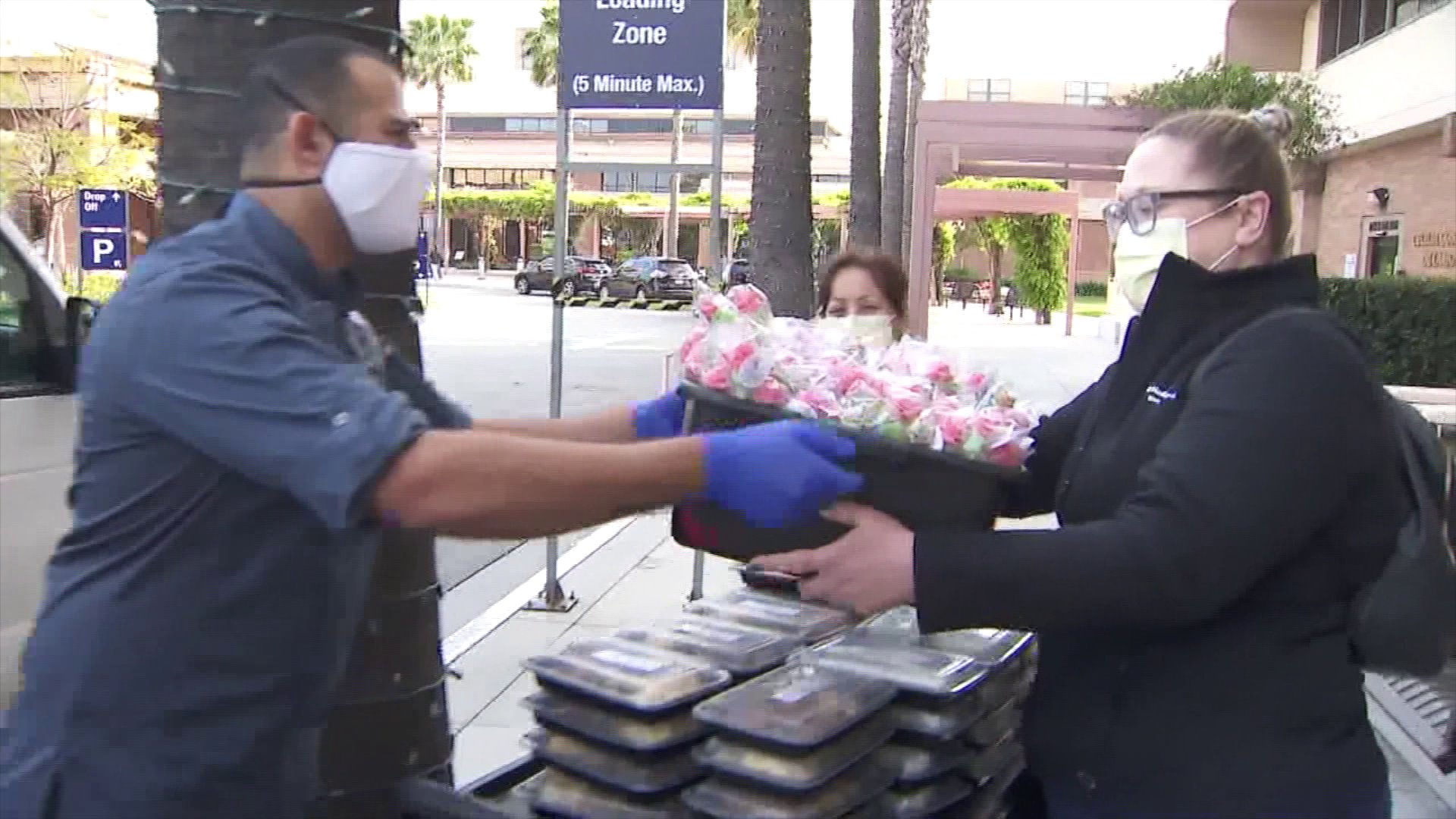 Help Feed the Frontline delivers meals to hospitals workers at Adventist Health White Memorial Medical Center in Boyle Heights on April 2, 2020. (KTLA)