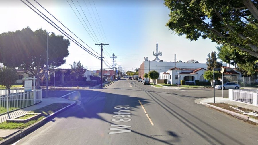 The intersection of 89th Street and Hobart Avenue in the Gramercy Park neighborhood of South Los Angeles, as pictured in a Google Street View image.