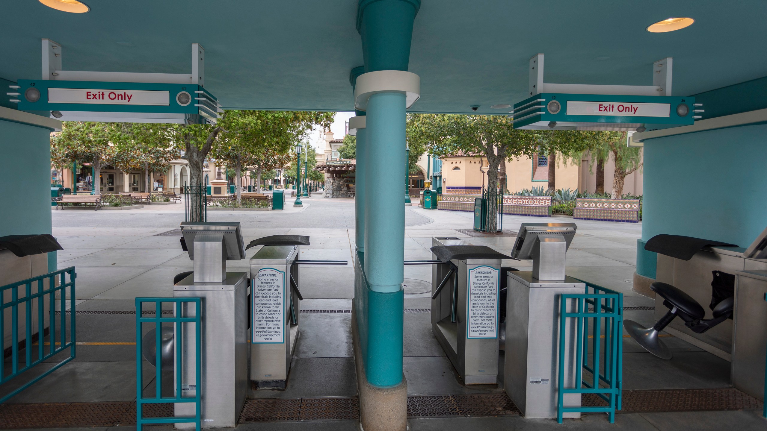 Disney California Adventure stands vacant on March 14, 2020, the first day of the closure of Disneyland and Disney California Adventure theme parks as fears of the spread of coronavirus continue. (David McNew/AFP via Getty Images)