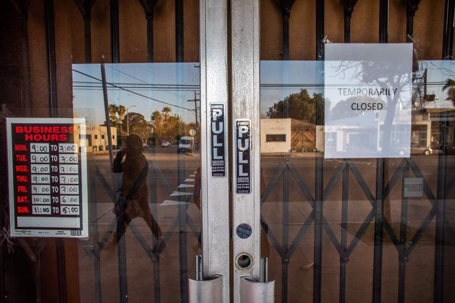 A framing art gallery is closed in Venice Beach, California' during the COVID-19 novel coronavirus on April 01, 2020. (APU GOMES/AFP via Getty Images)