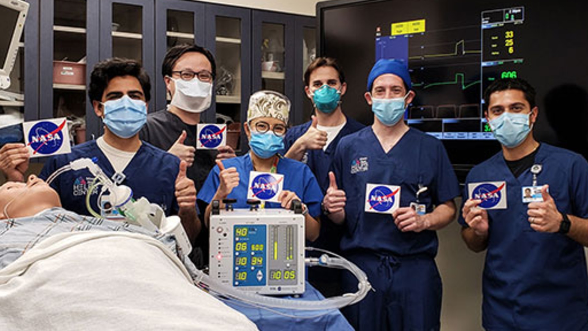 Doctors at the Icahn School of Medicine at Mount Sinai in New York City give a thumbs up in approval after testing out a new ventilator prototype developed by engineers in 27 days at NASA’s Jet Propulsion Laboratory in Southern California. (Icahn School of Medicine at Mount Sinai, New York City)