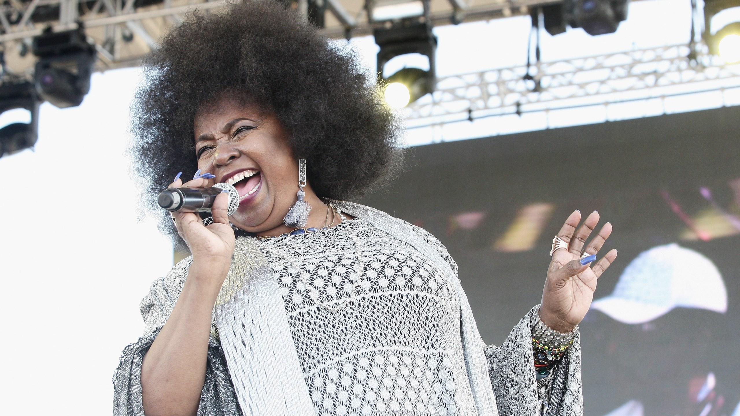 Musician Betty Wright performs on stage at The 12th Annual Jazz In The Gardens Music Festival - Day 1 at Hard Rock Stadium on March 18, 2017 in Miami Gardens, Florida. (Mychal Watts/Getty Images for Jazz in The Gardens Music Festival)