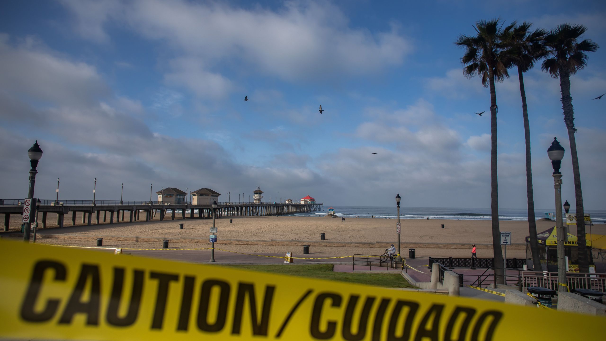 Huntington Beach, California is virtually empty on May 2, 2020.(APU GOMES/AFP via Getty Images)