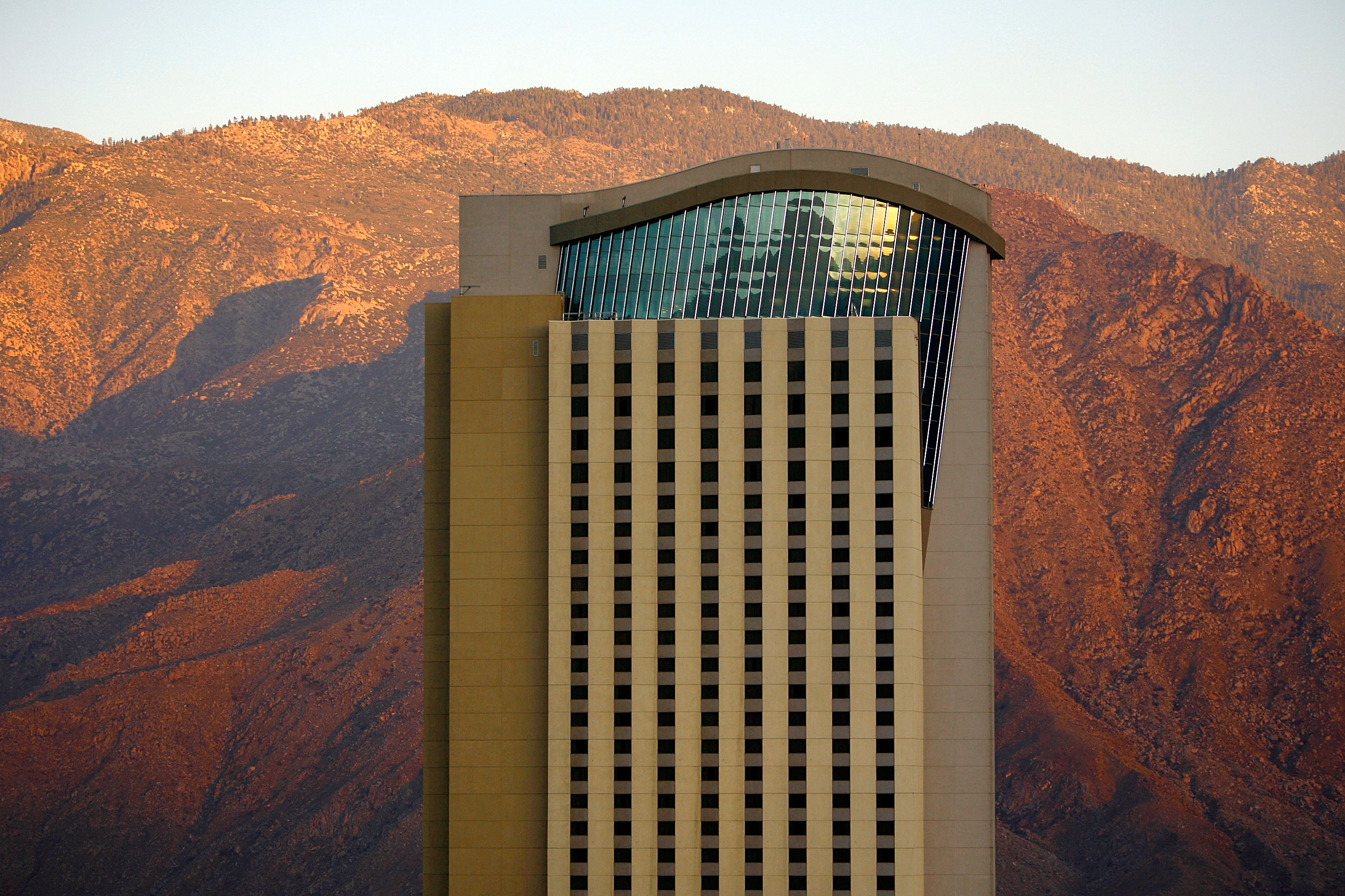 The Morongo Casino Resort and Spa in Cabazon is seen with the San Jacinto Mountains on June 29, 2007. (David McNew / Getty Images)