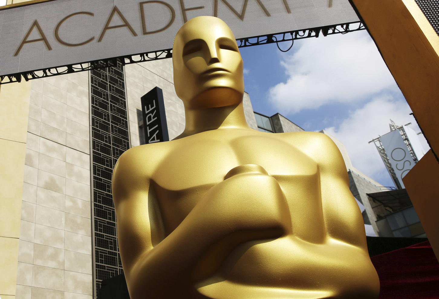 An Oscar statue appears outside the Dolby Theatre for the 87th Academy Awards in Los Angeles on Feb. 21, 2015. (Matt Sayles/Invision/AP, File)