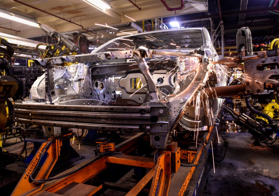 General Motors workers on the line Thursday, December 8, 2016 at the General Motors Spring Hill Manufacturing plant in Spring Hill, TN. (Sanford Myers for General Motors)