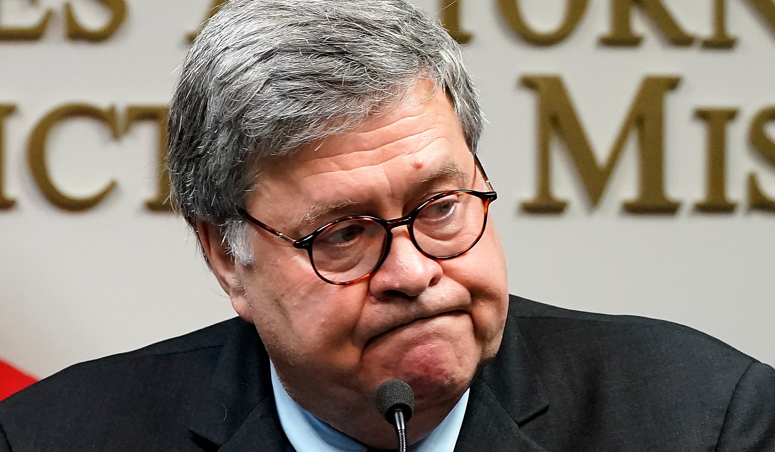 Attorney General William Barr talks to the media during a news conference in Kansas City, Mo. on Aug. 19, 2020. (Charlie Riedel/Associated Press)