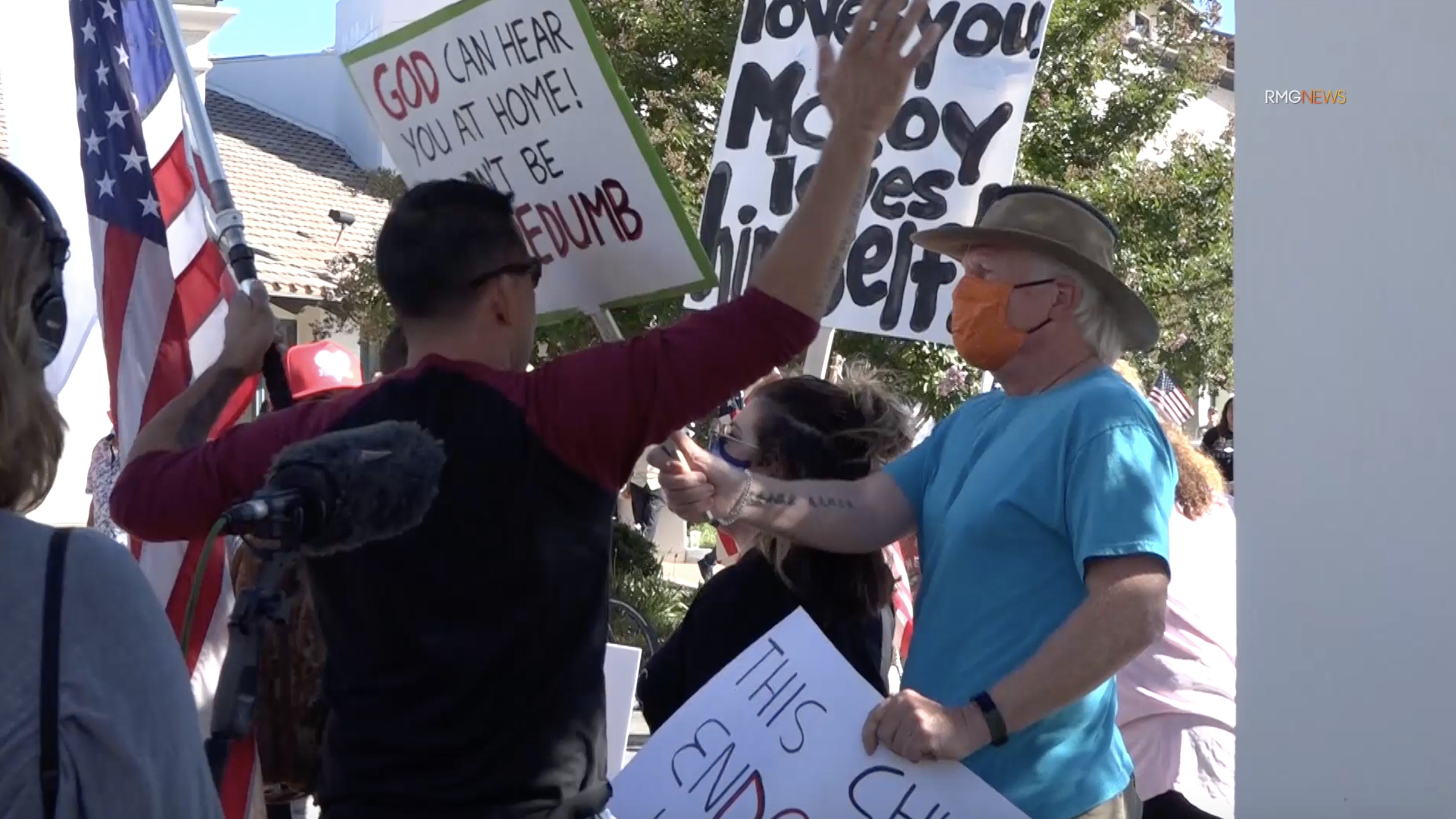 Scuffles break out outside Godspeak Calvary Chapel in Thousand Oaks on Aug. 9, 2020. (RMG News)