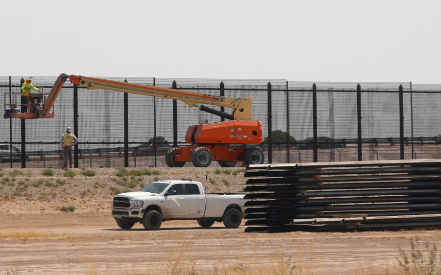 This photo shows the construction site of a new section of the border wall between El Paso, Texas and Ciudad Juarez, Chihuahua state, Mexico on Aug. 17, 2020. (HERIKA MARTINEZ / AFP via Getty Images)