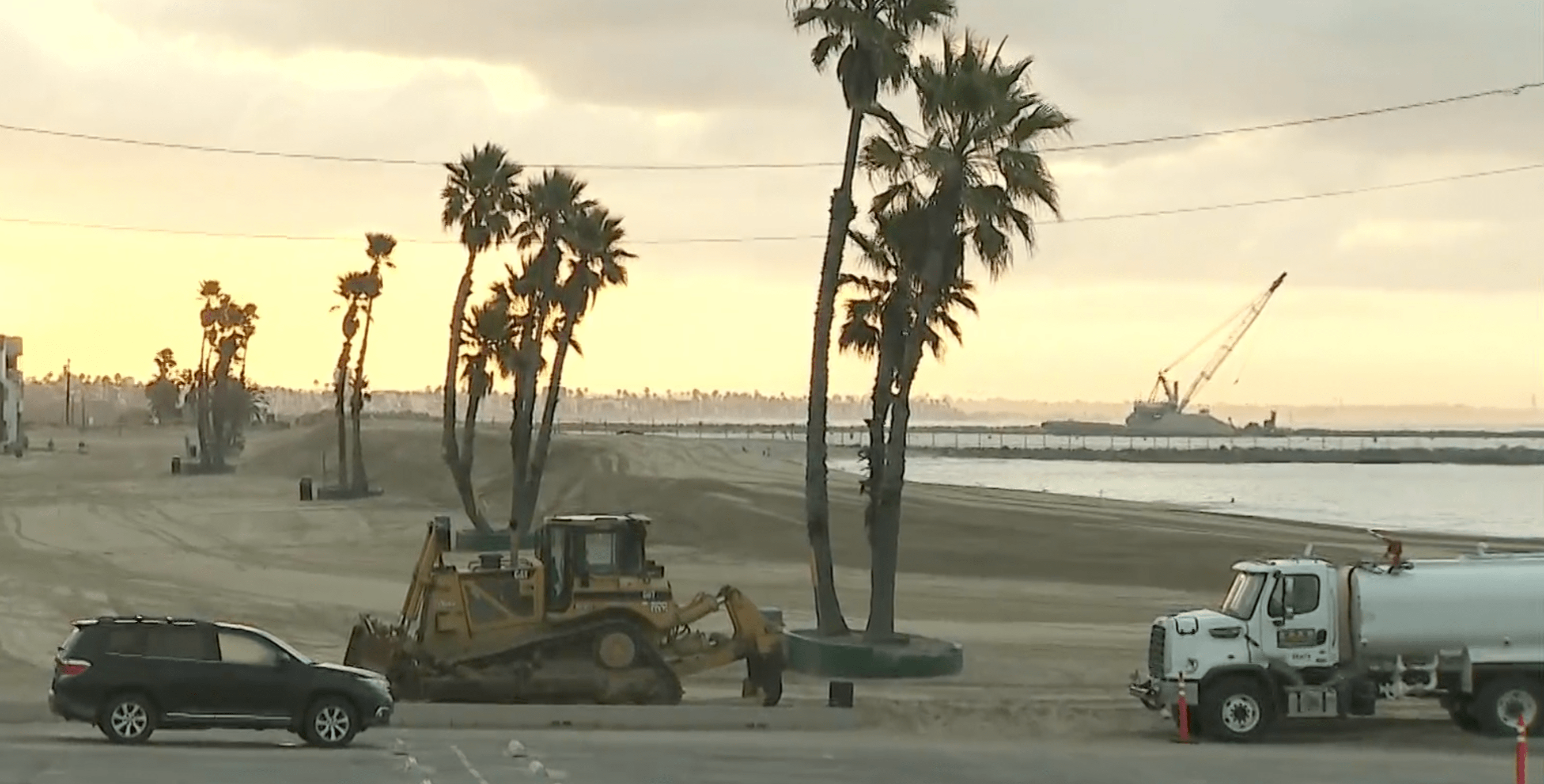 Preparations for a king tide in Seal Beach on Nov. 14, 2020. (KTLA)