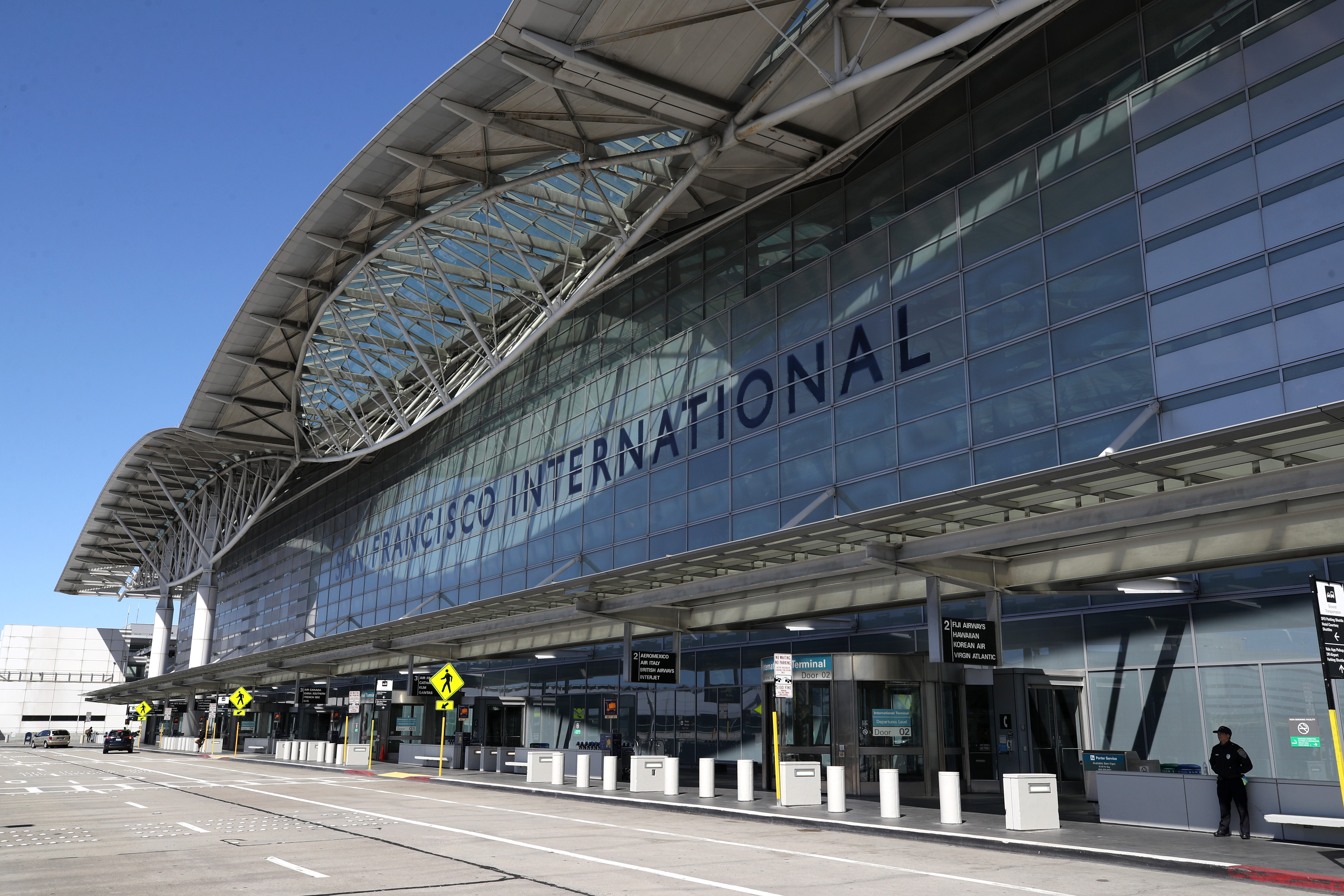 The road in front of the international terminal sits empty at San Francisco International Airport on April 02, 2020 in San Francisco, California.(Justin Sullivan/Getty Images)