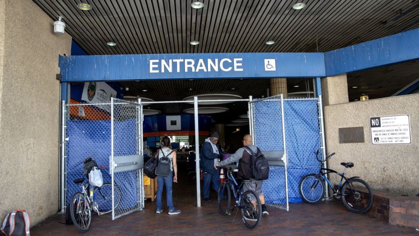 The Courtyard, a temporary homeless shelter in Santa Ana, is shown in March 2020. (Allen J. Schaben / Los Angeles Times)