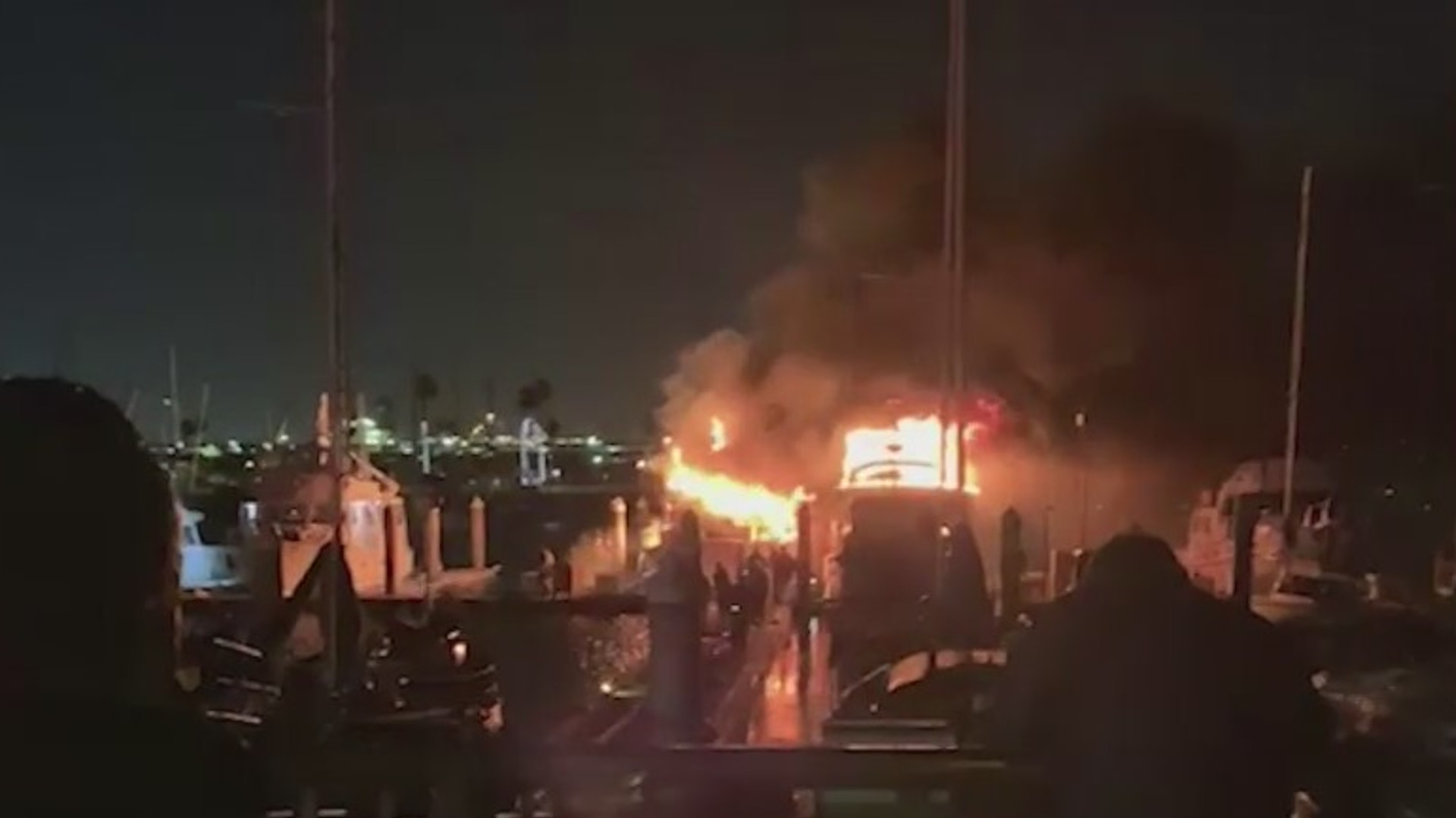 Two yachts caught fire in San Pedro on Feb. 16, 2021. (Citizen.com)