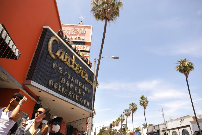 Canter’s deli on Fairfax appears in this undated photo. (Christina House / Los Angeles Times)