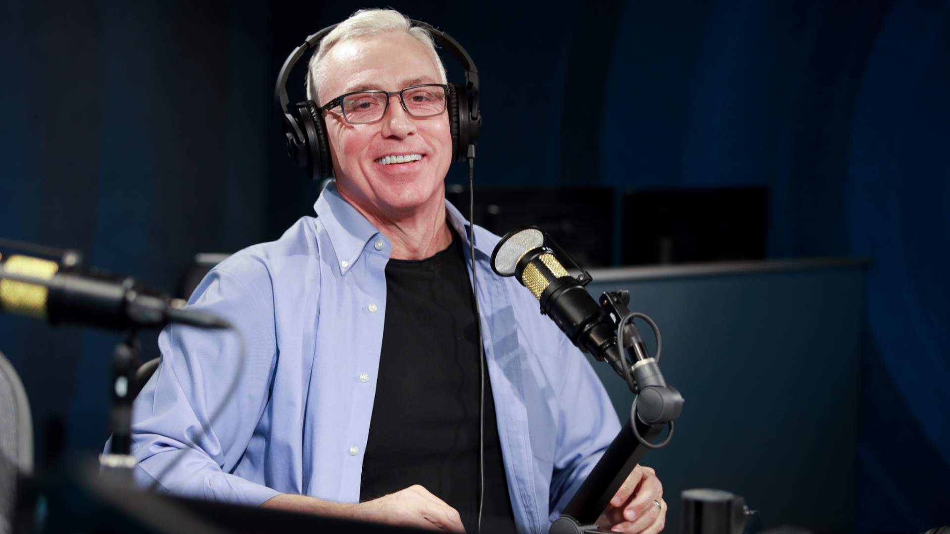 Dr. Drew Pinsky visits the SiriusXM Hollywood Studio on Feb. 27, 2020 in Los Angeles. (Rich Fury/Getty Images)