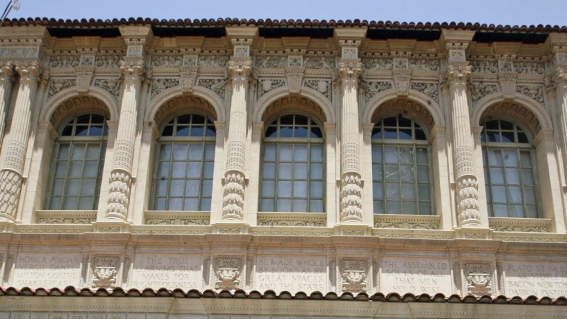 The front entrance of the Pasadena Central Library is seen in an undated photo. (Roger Wilson / Times Community News via L.A. Times)