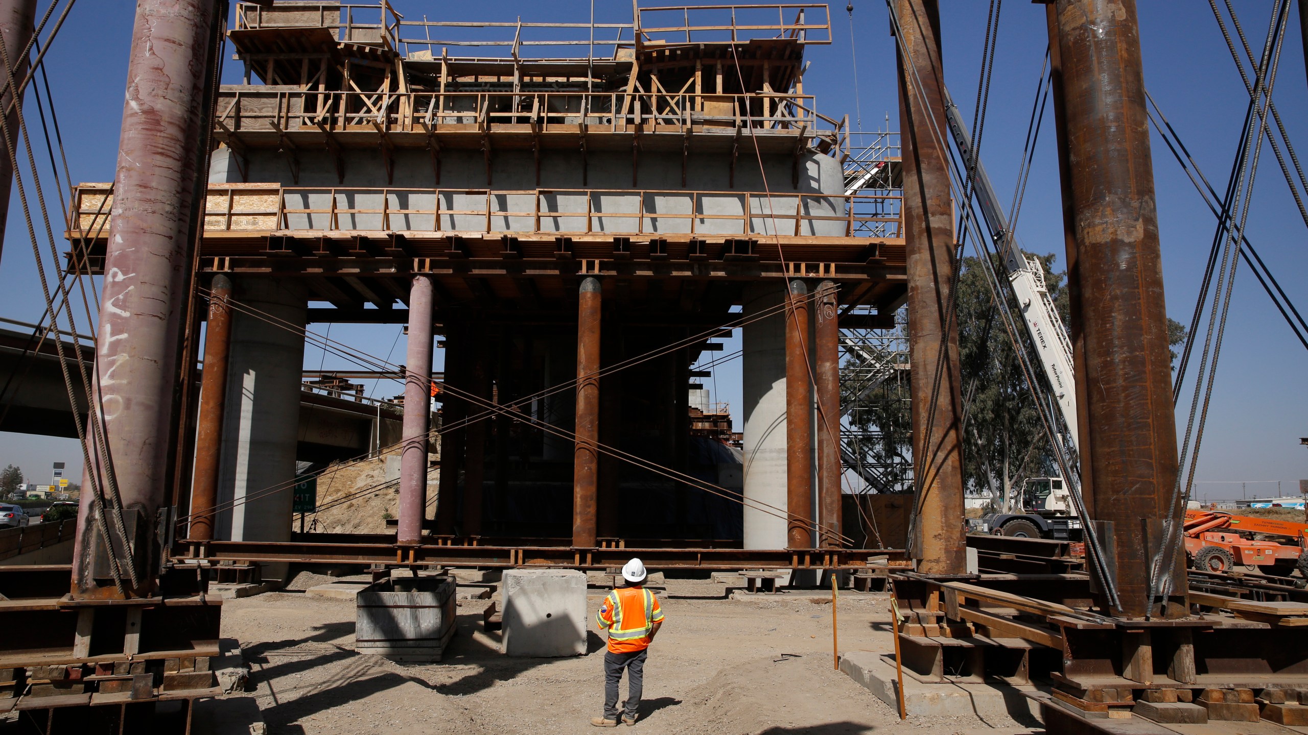 The high-speed rail viaduct that will cross over Highway 99 is seen under construction in Fresno on Oct. 9, 2019. (Rich Pedroncelli / Associated Press)