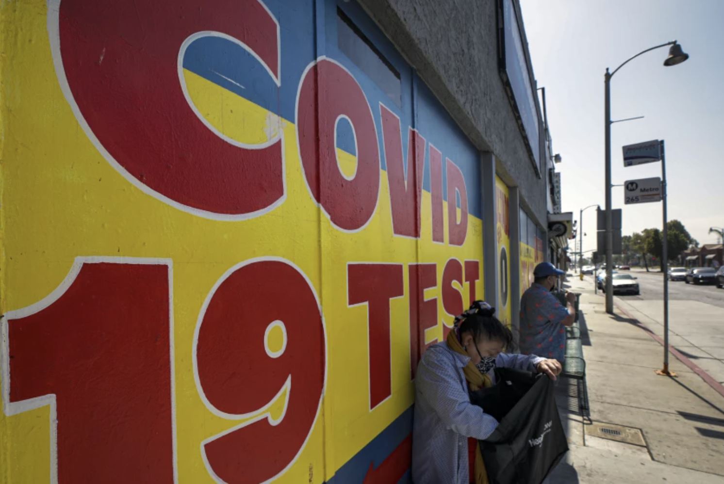 A COVID-19 test site along Whittier Boulevard in Pico Rivera.(Irfan Khan / Los Angeles Times)