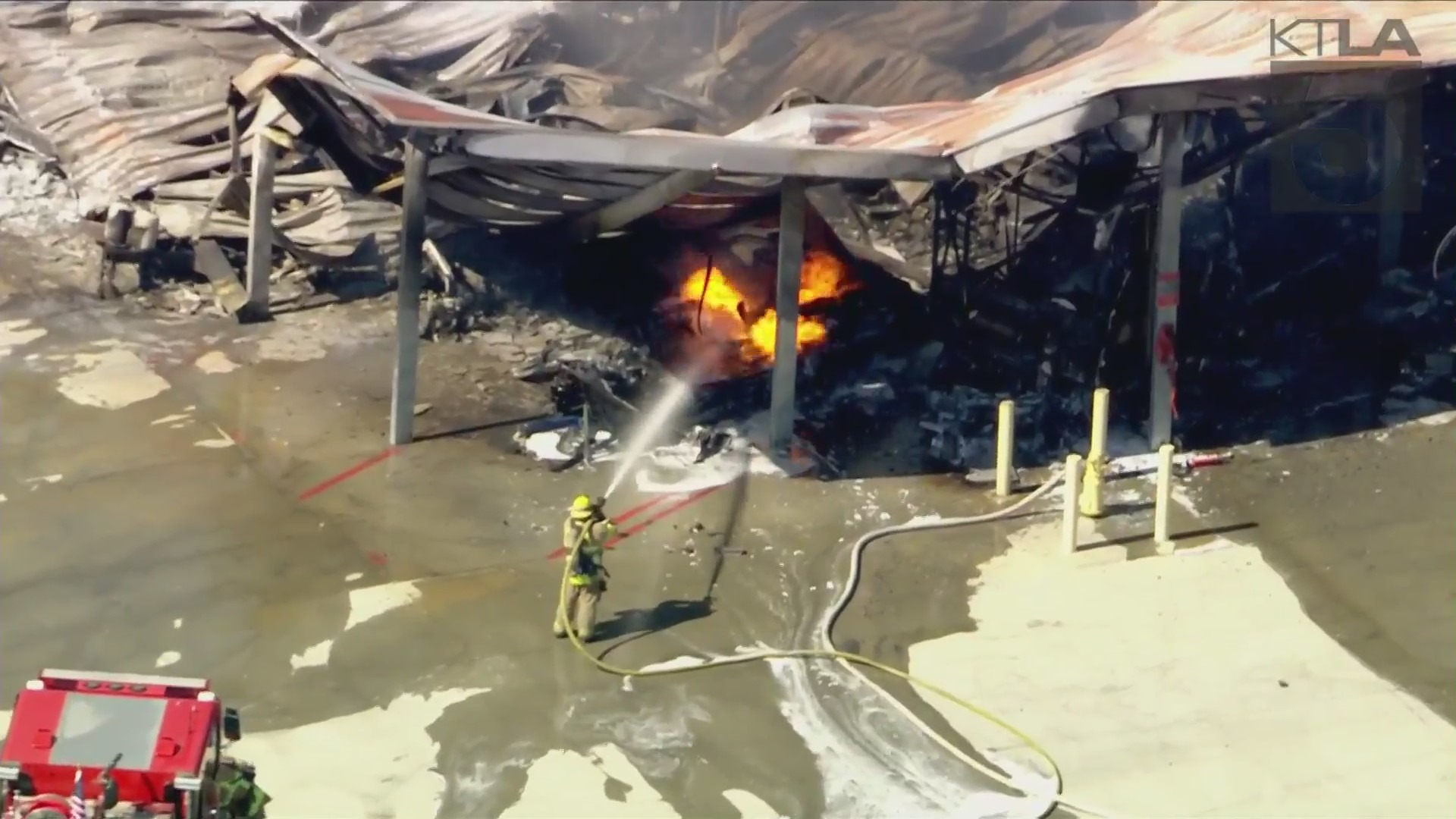 Several RVs were destroyed in a fire in Canyon Lake on May 19, 2021. (KTLA)