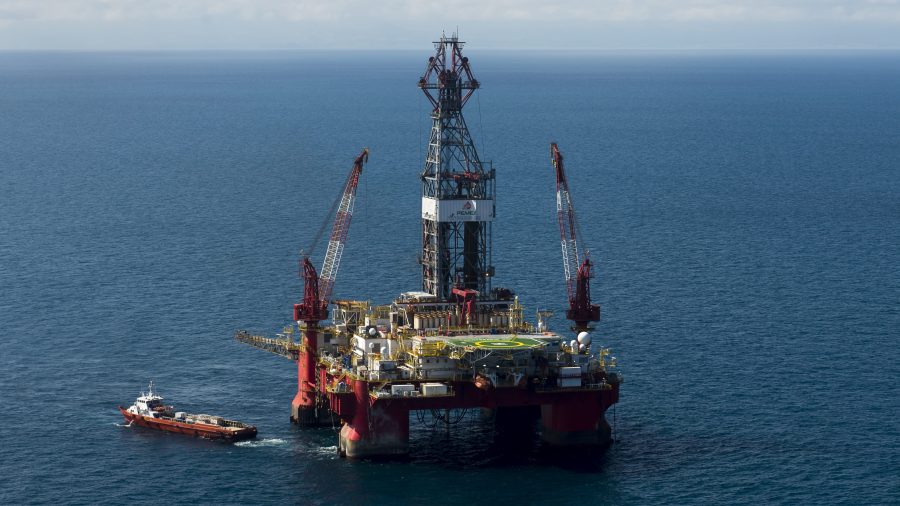 The Centenario exploration oil rig, operated by Mexican company "Grupo R" and working for Mexico's state-owned oil company Pemex, is seen in the Gulf of Mexico on Aug. 30, 2013. (Omar Torres / AFP / Getty Images)