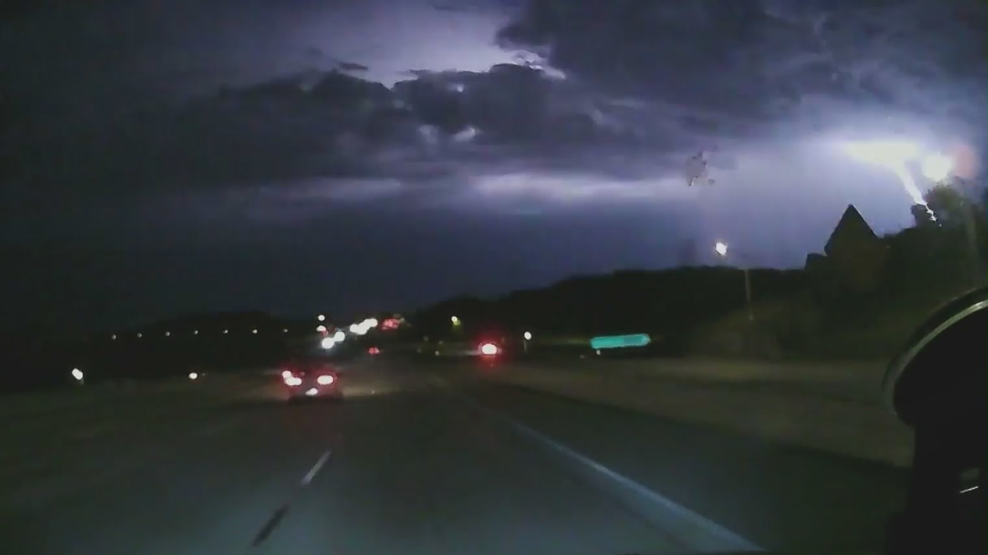 Lightning strikes in the High Desert on July 18, 2021. (KeyNews.TV)