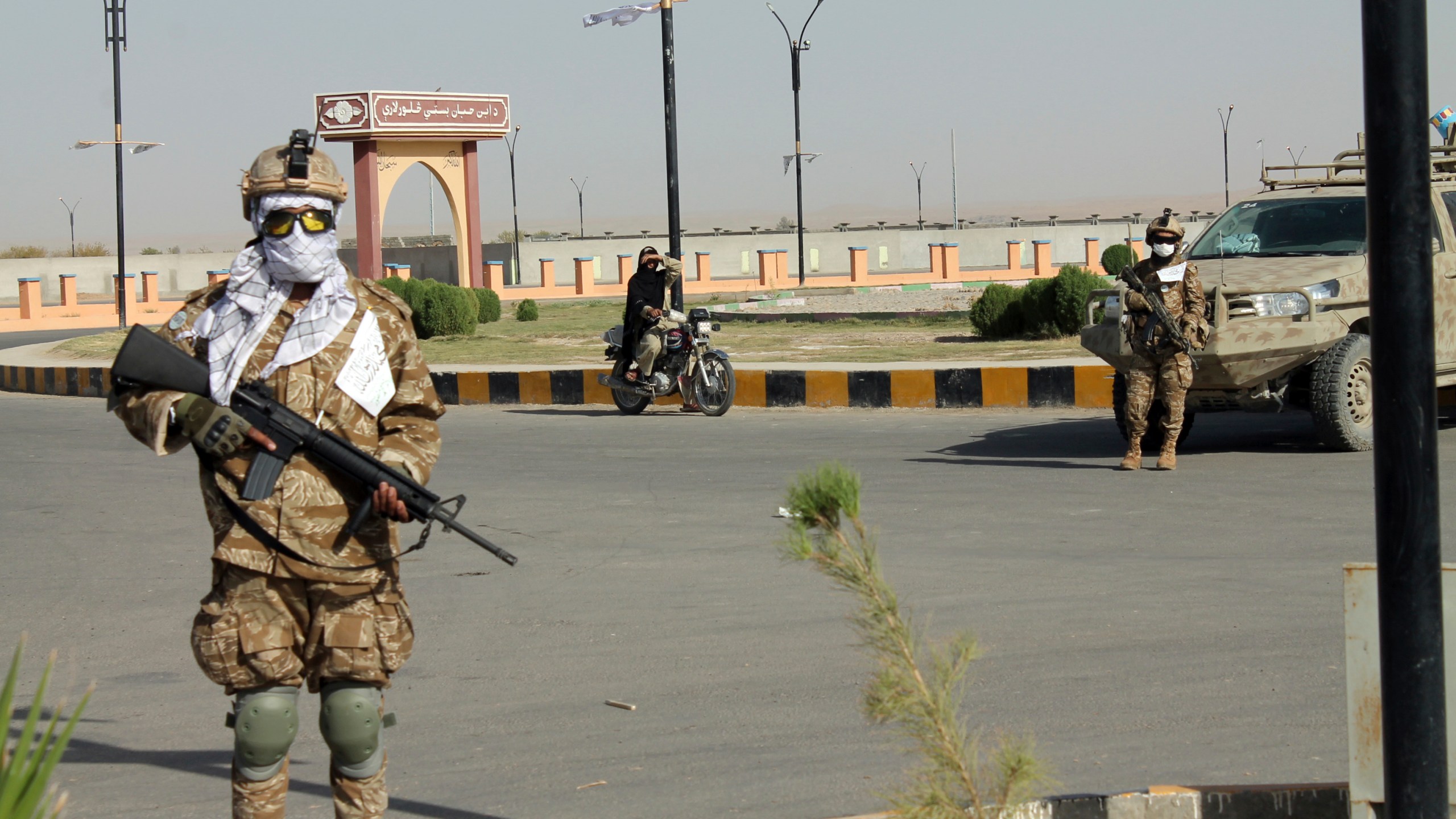 Taliban commando fighters stand guard in Lashkar Gah, Helmand province, southwestern, Afghanistan, Friday, Aug. 27, 2021. (AP Photo/Abdul Khaliq)