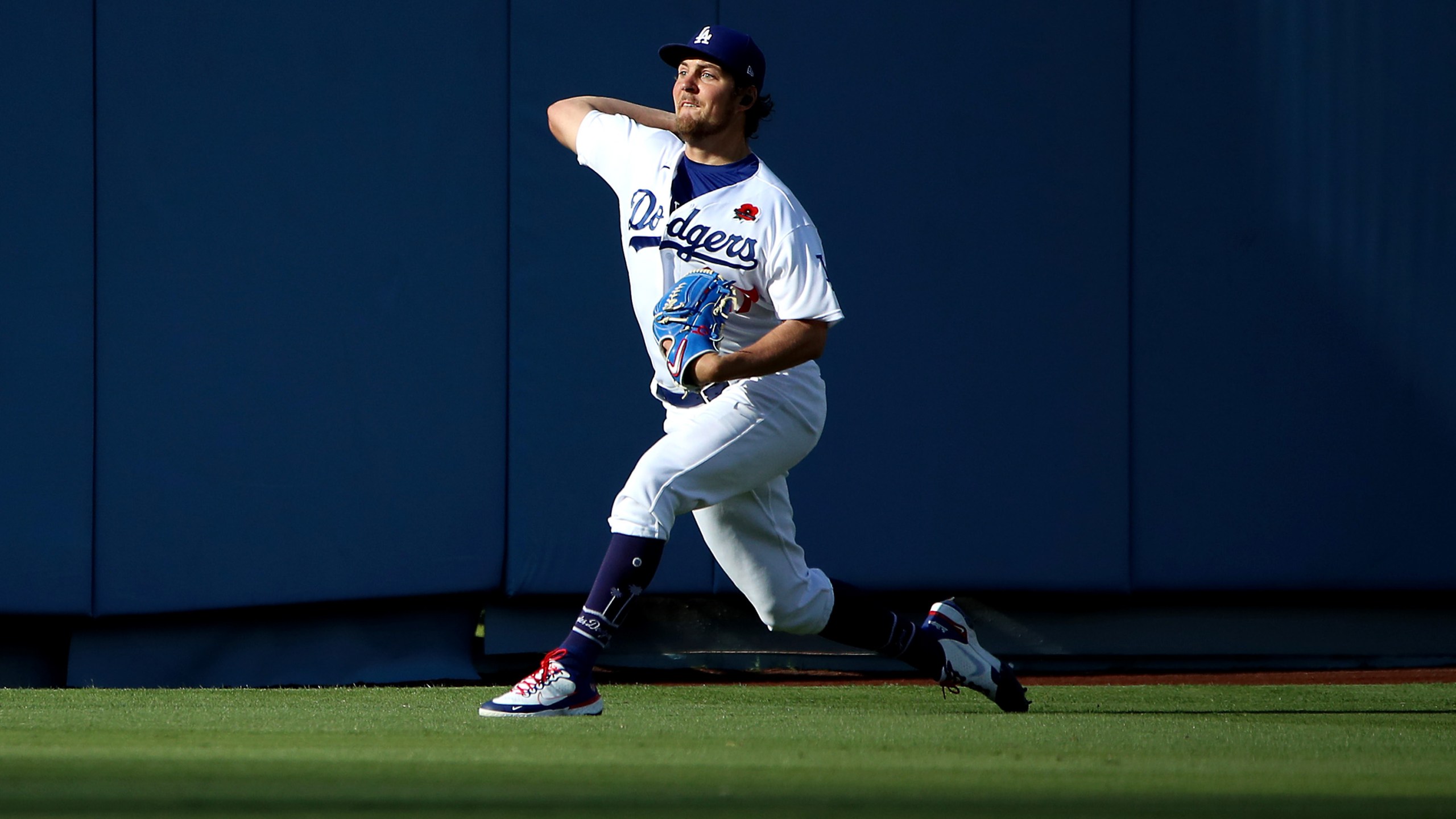 Trevor Bauer of the Los Angeles Dodgers warms up before the game against the St. Louis Cardinals at Dodger Stadium on May 31, 2021. (Katelyn Mulcahy/Getty Images)