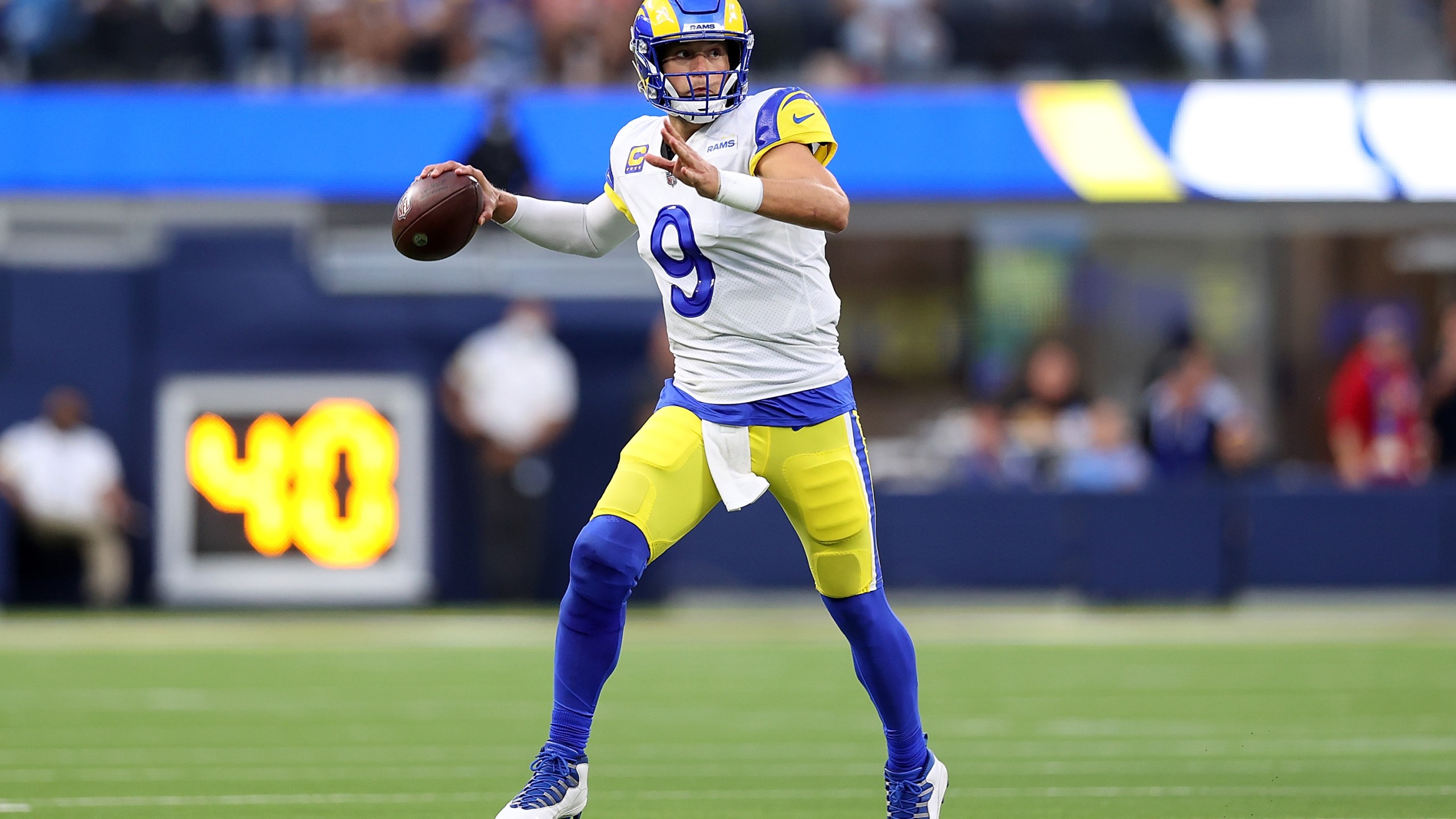 Matthew Stafford #9 of the Los Angeles Rams looks to pass during the first half against the Chicago Bears at SoFi Stadium on September 12, 2021 in Inglewood, California. (Ronald Martinez/Getty Images)