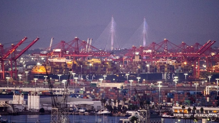 The ports of Long Beach and Los Angeles are all clogged up.(Allen J. Schaben / Los Angeles Times)