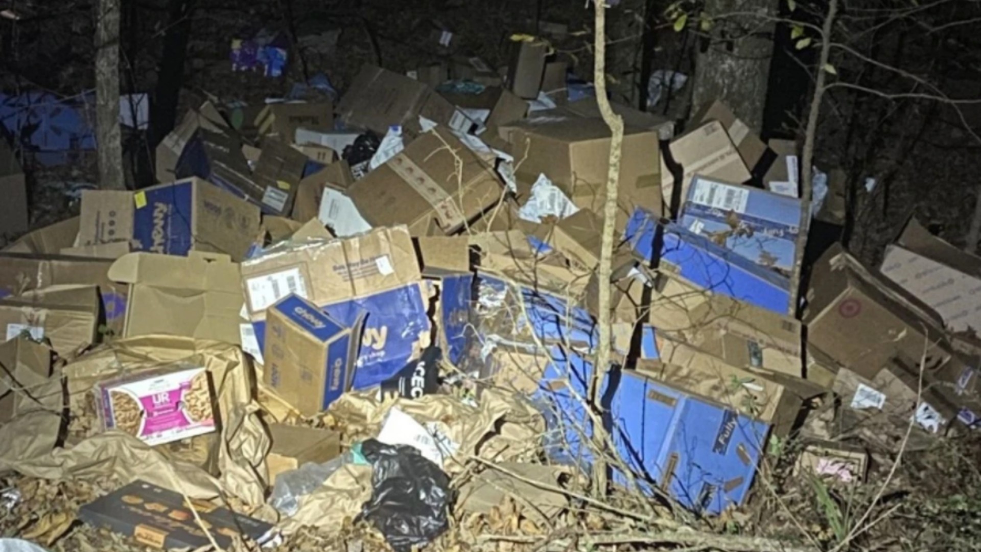 A photo of the discarded packages was released by the Blount County Sheriff's Office.