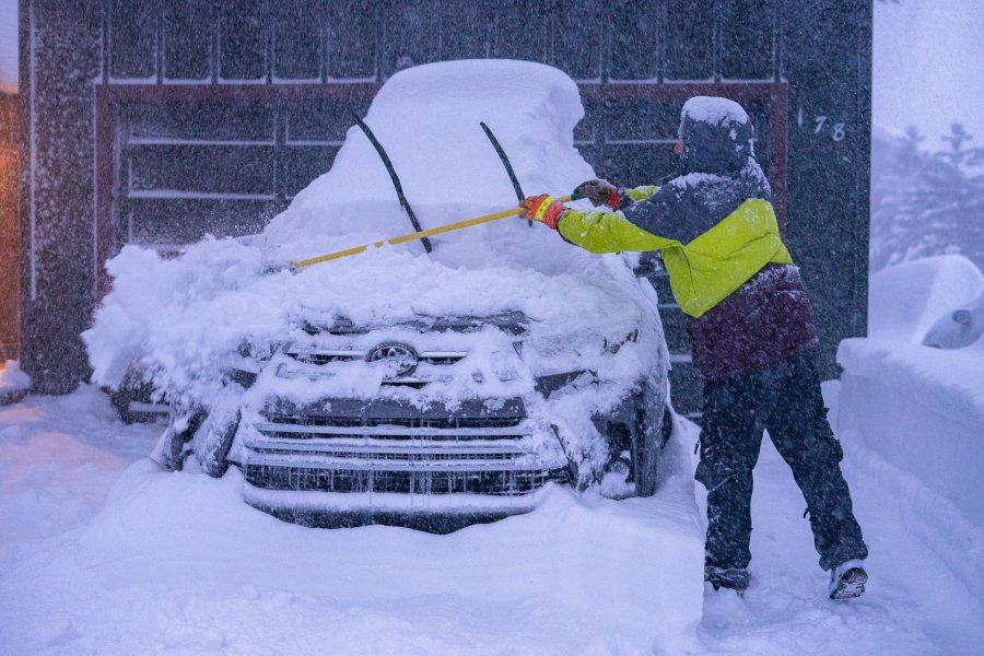 Mammoth Mountain received more than four feet of fresh snow between Dec. 14, 22021, and Dec. 15, 2021. (Dakota Snider/ MLT)