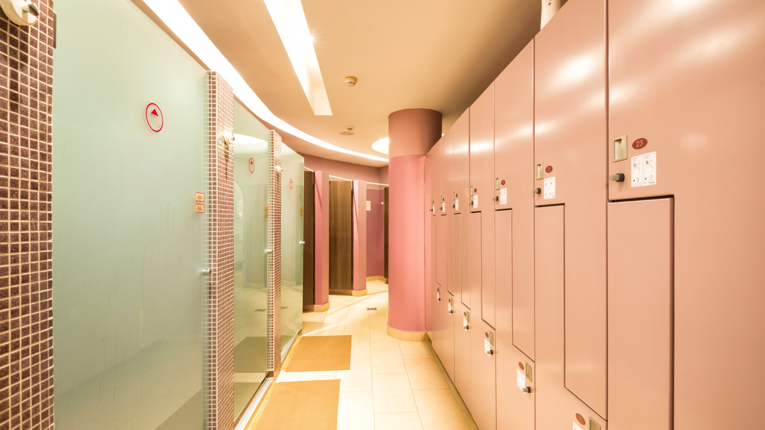 A women’s locker room is seen in this undated file photo. (Getty Images)