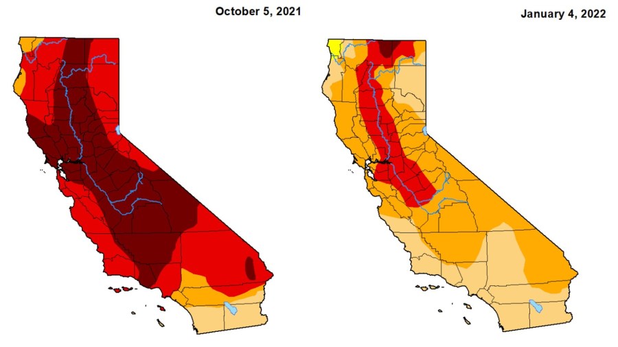 Maps show what California's drought situation looked like on Oct. 5, 2021 (left) and Jan. 4, 2022 (right). (U.S. Drought Monitor)