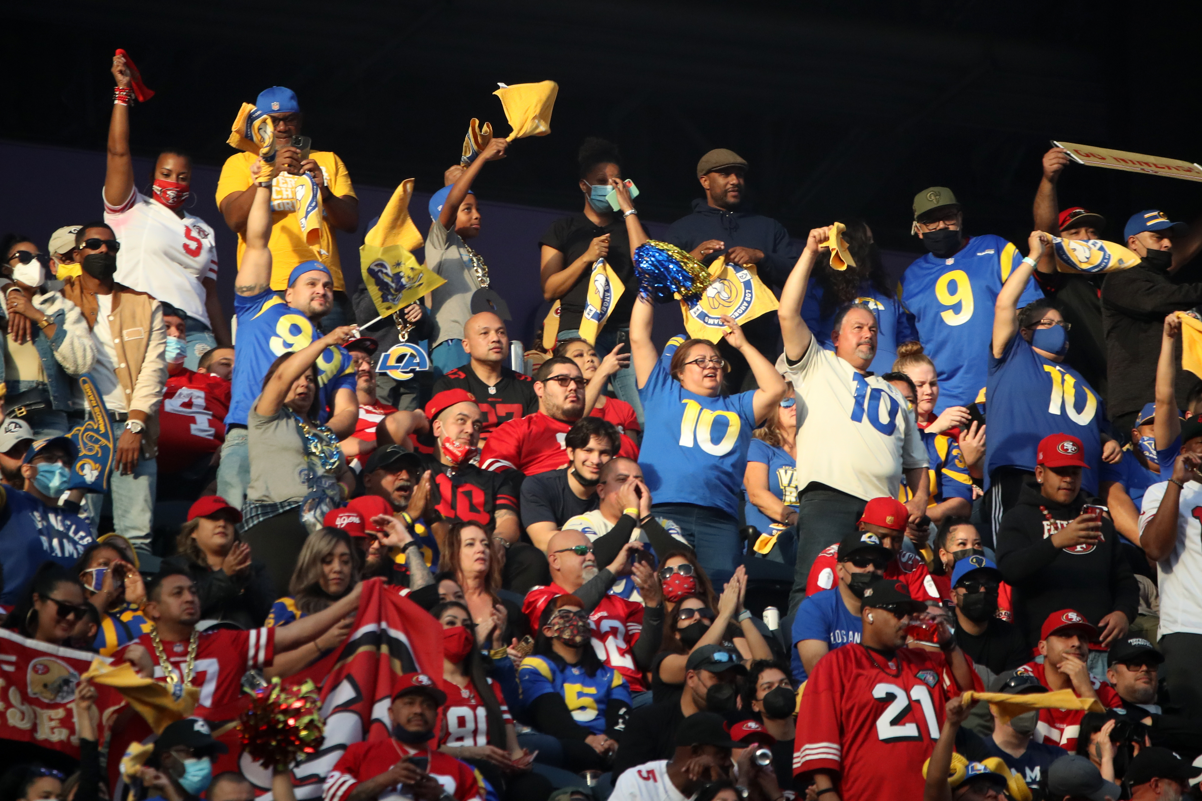 Fans react during the fourth quarter between the Los Angeles Rams and the San Francisco 49ers at SoFi Stadium on Jan. 9, 2022 in Inglewood. (Katelyn Mulcahy/Getty Images)