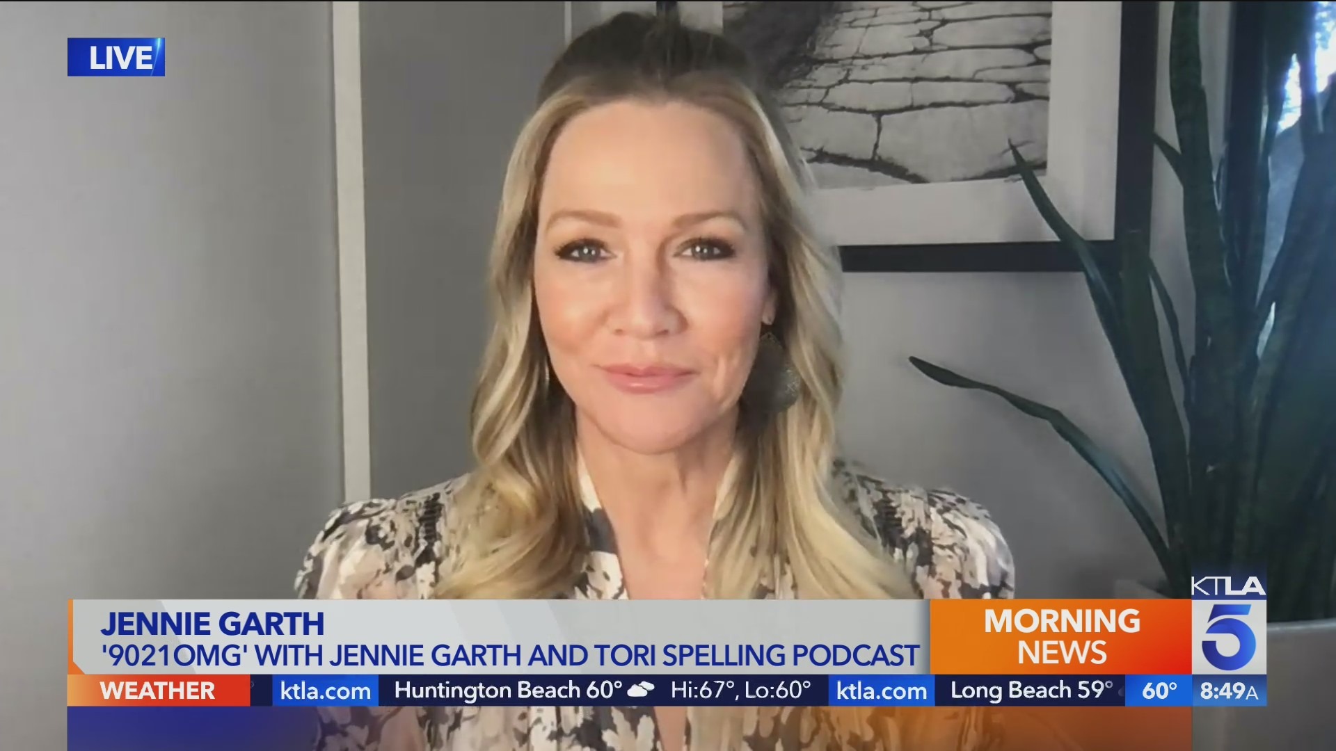 Jennie Garth talks new "90210MG" podcast and new movie "Bad Influence"