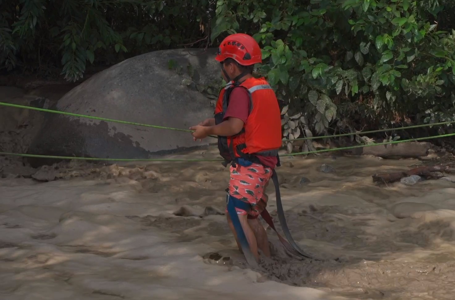 Four children and three adults had to be rescued from a flash flood in the San Bernardino Mountains on Aug. 13, 2022. (OnScene.TV)