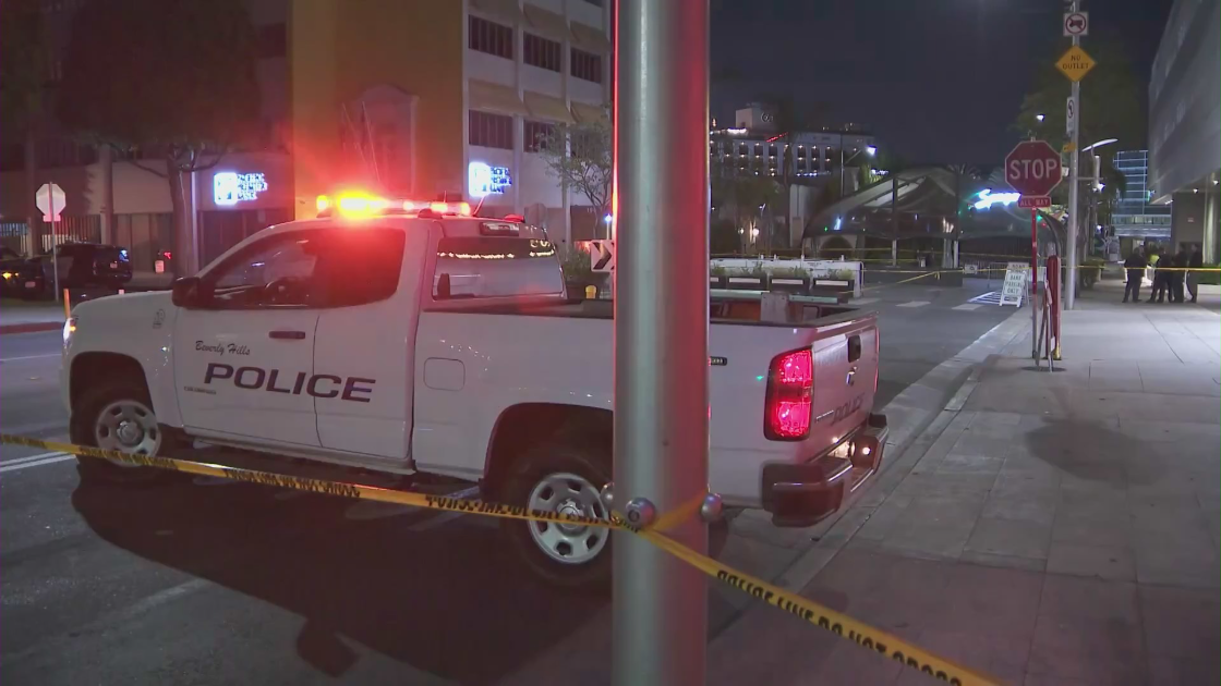 Police respond to a shooting that occurred in Beverly Hills on Aug. 15, 2022. (KTLA)