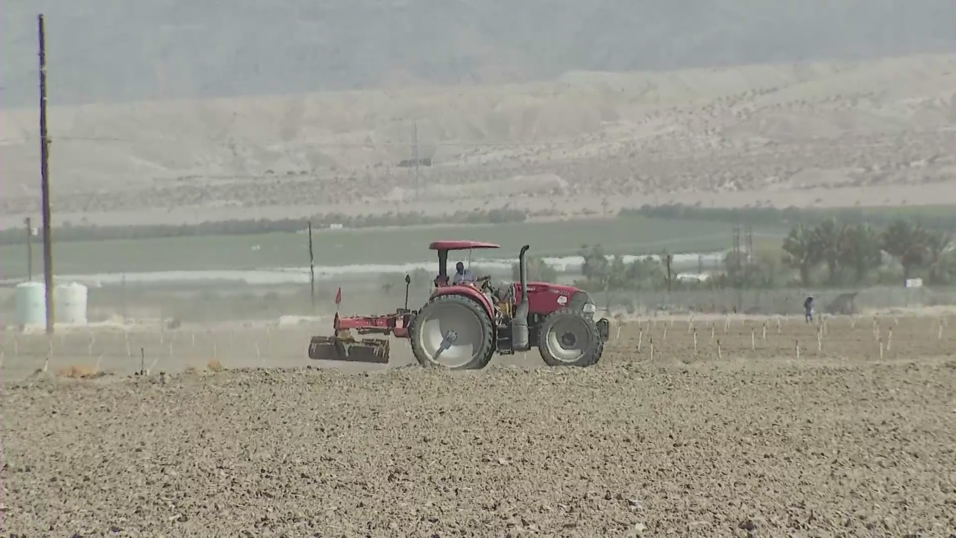 Heat takes a heavy toll on farmworkers in Coachella on Sept. 2, 2022. (KTLA)