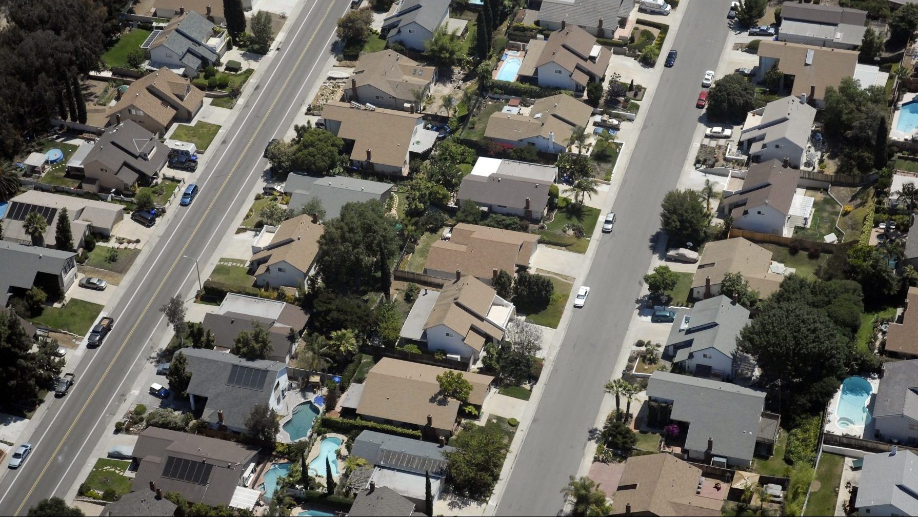 An aerial view of a Southern California neighborhood