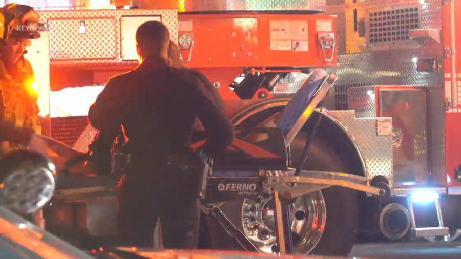 A group of suspected catalytic converter thieves had to be rescued by Los Angeles Fire Department personnel after they crashed their vehicle while fleeing police on Nov. 19, 2022 (Keynews.tv)