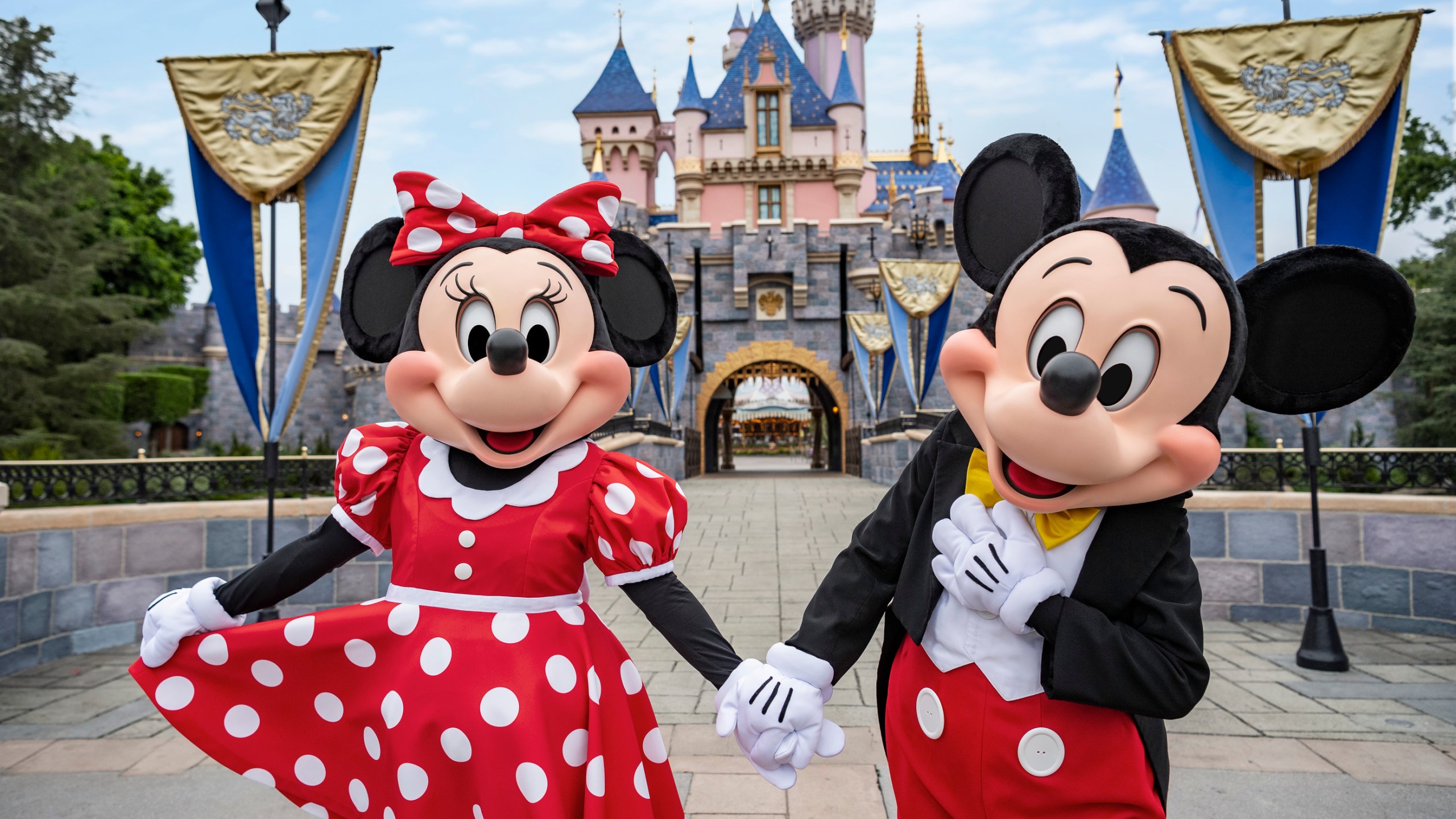 Southern California Disneyland ticket deal